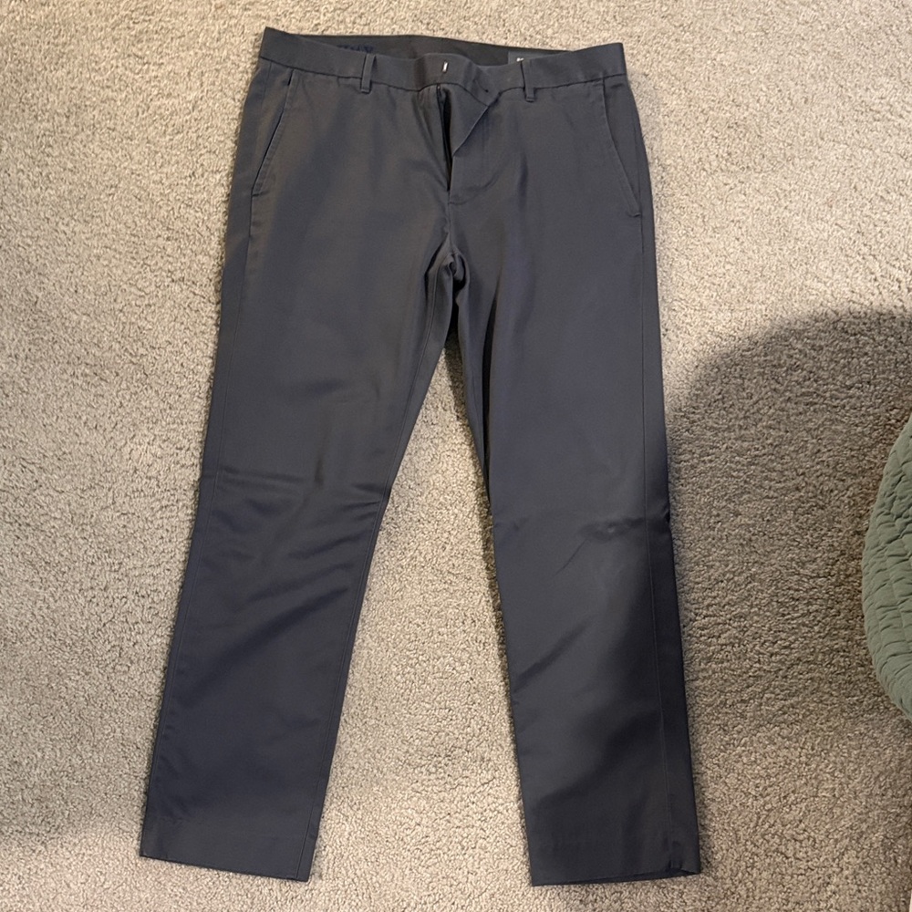 Bonobos Weekday Warrior Pants Mens - Friday 33x31. Grey